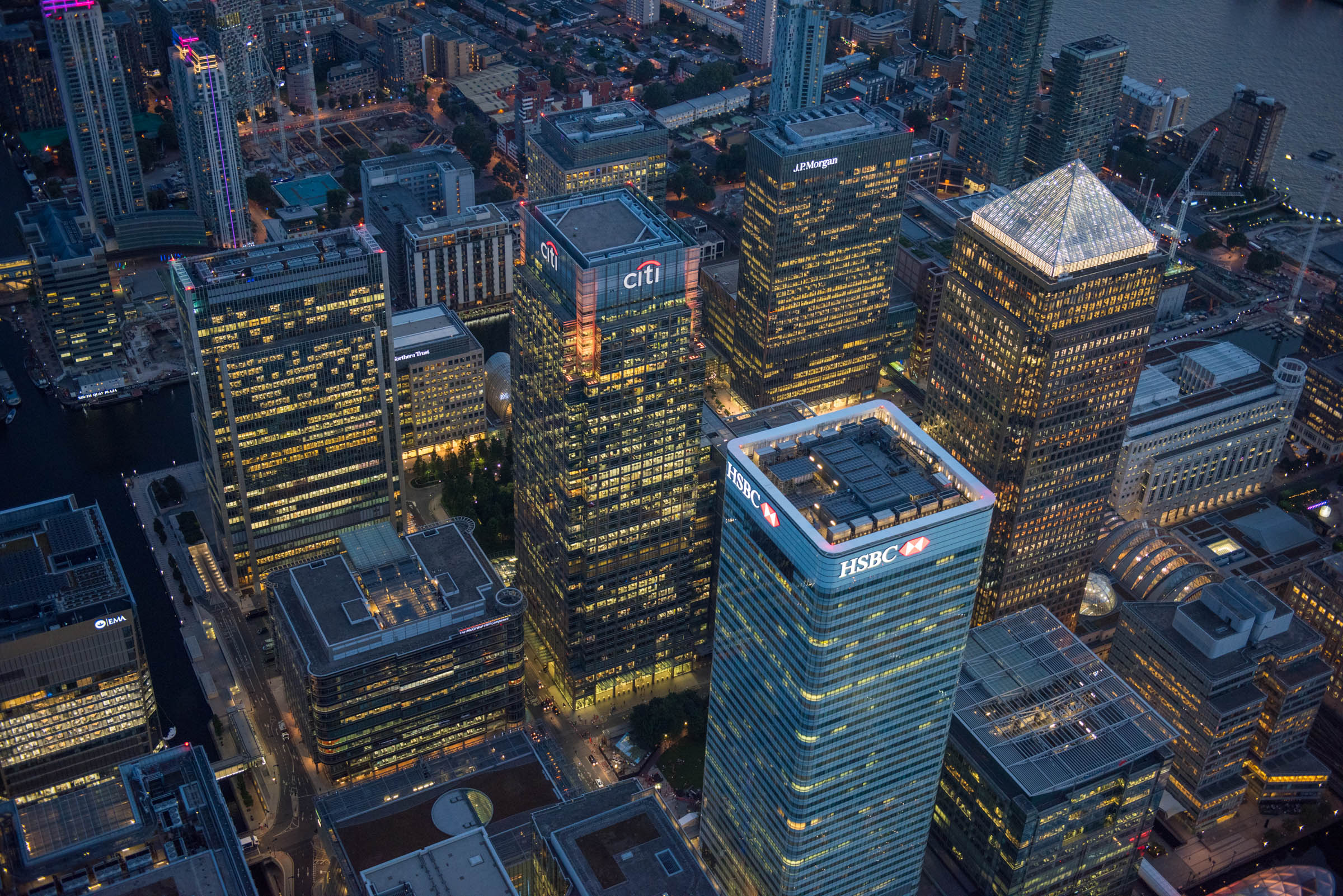 2500ft over HSBC, Canary Wharf at night., Citi and Canada Towers. Date : September 2016